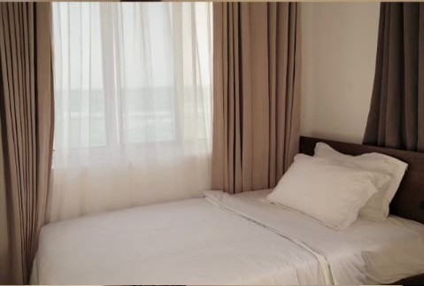 Room thumbnail 1